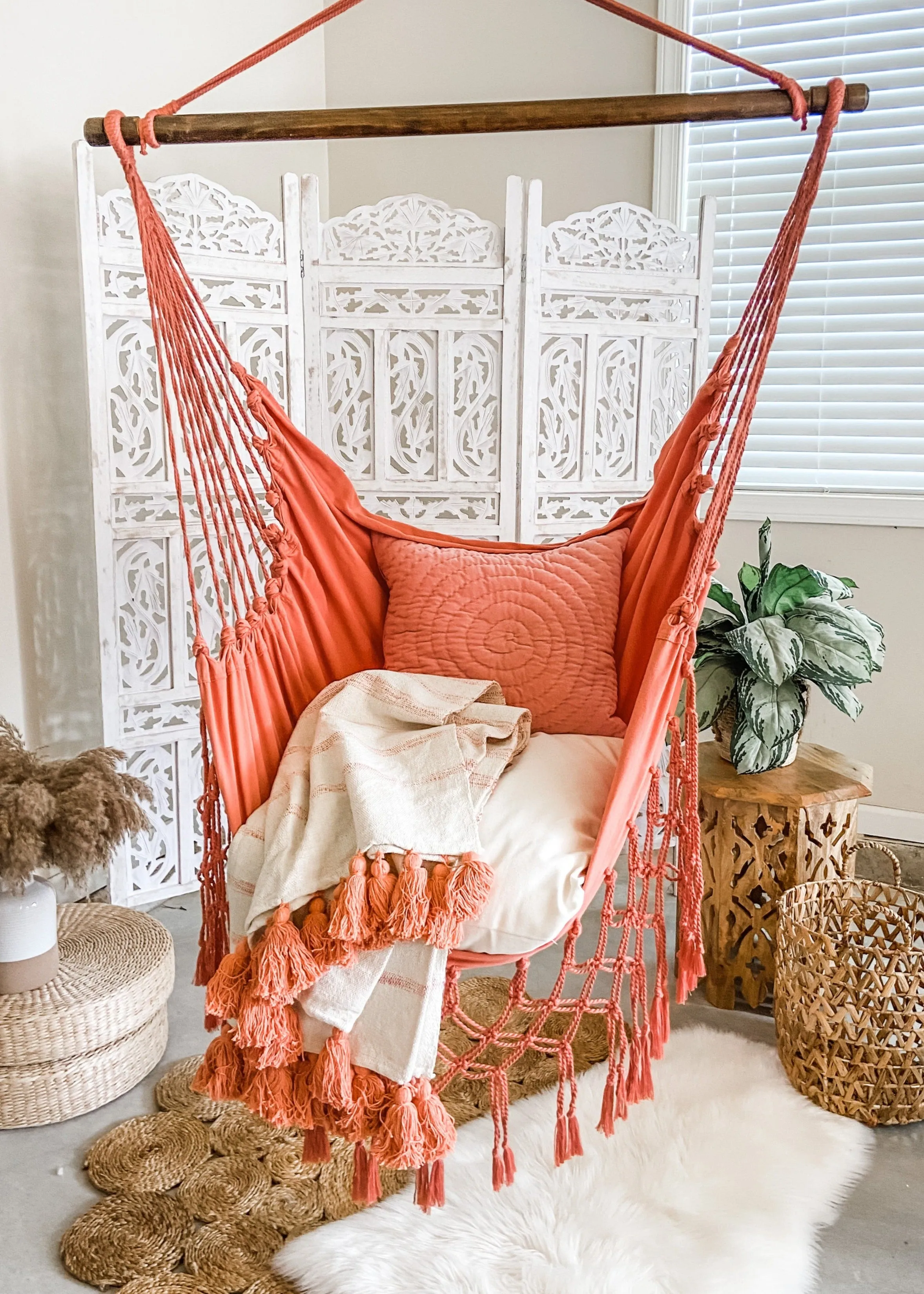 Coral Pink Macrame Hammock Chair | SERENA CORAL PINK